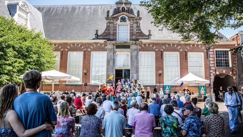 BigSing22-Hofjesconcerten-sfeerbeeld-4-©Melle-Meivogel-kln-15 BigSing22-Hofjesconcerten-sfeerbeeld-4-©Melle-Meivogel-kln-15